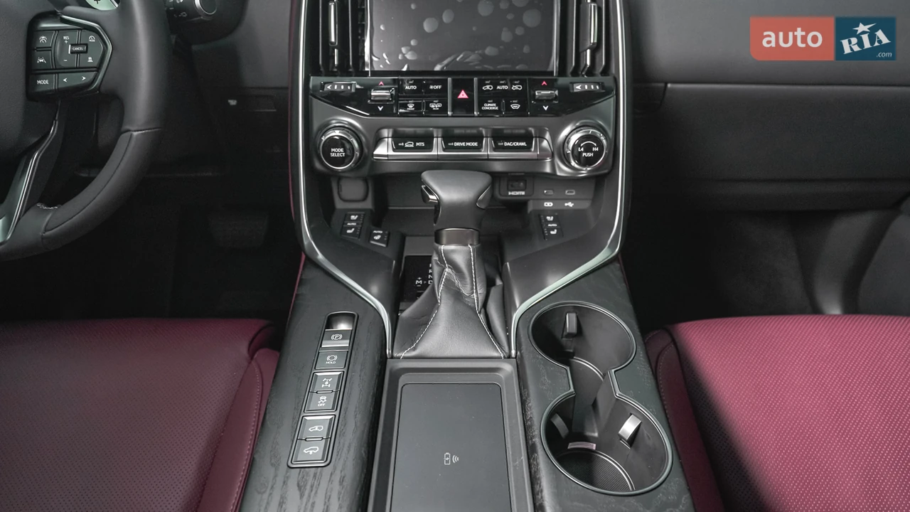 Lexus-15
