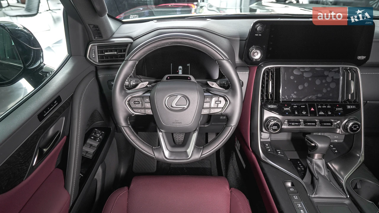 Lexus-16