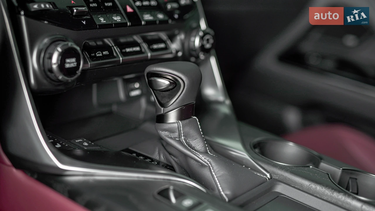 Lexus-13