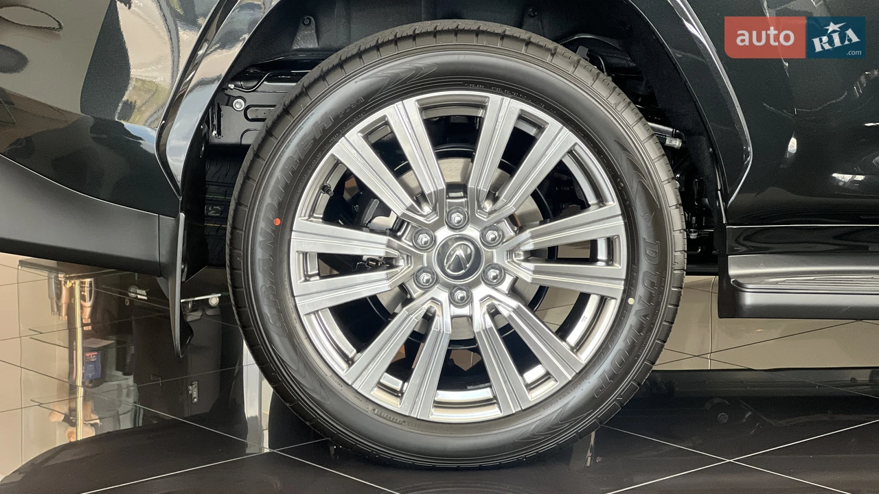 Lexus-9