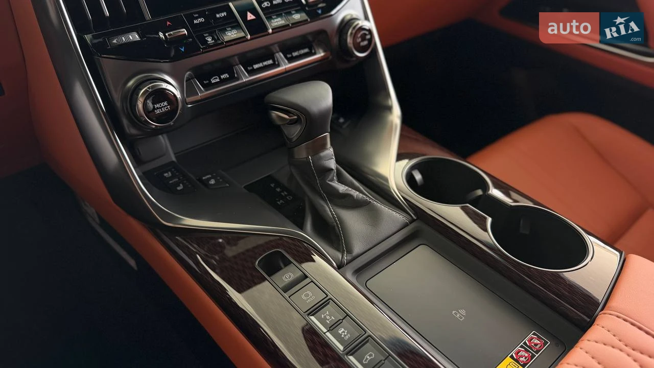 Lexus-14