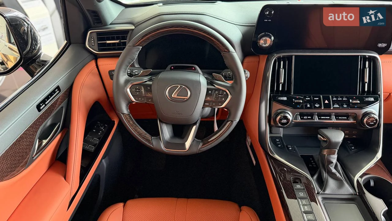Lexus-12