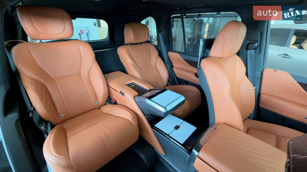 Lexus-1