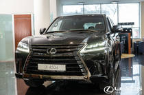 Lexus LX Black Edition