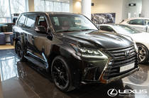 Lexus LX Black Edition