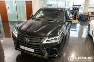 Lexus LX Black Edition