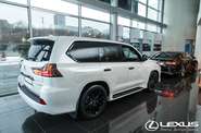 Lexus LX Black Edition