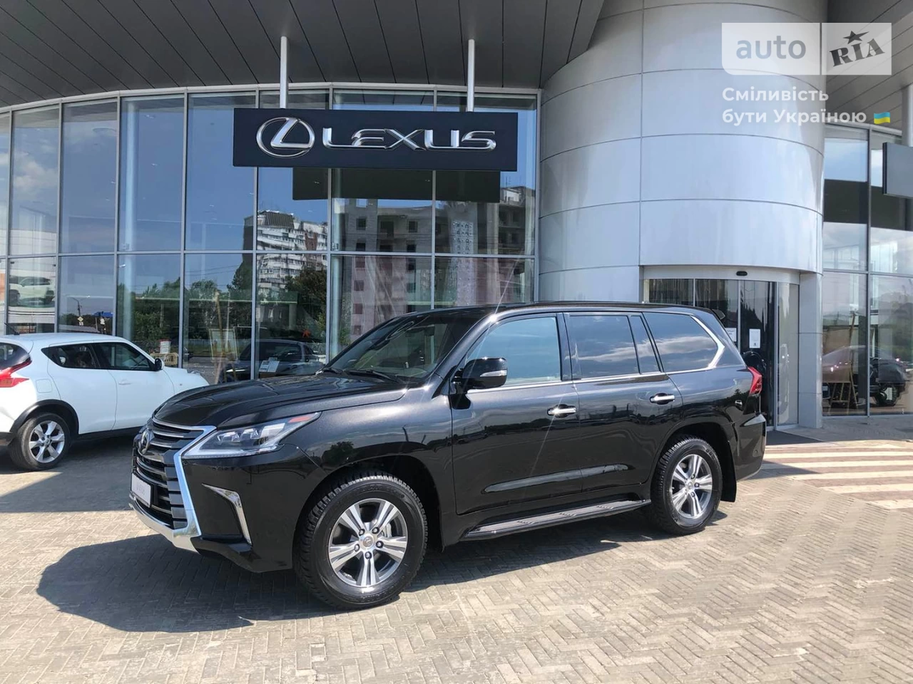 Lexus LX Luxury