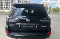 Lexus LX Black Edition