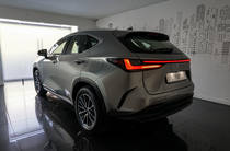 Lexus NX Urban