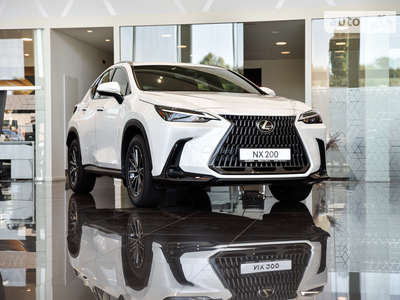 Lexus NX Urban 200 D-CVT (173 к.с.) 2023