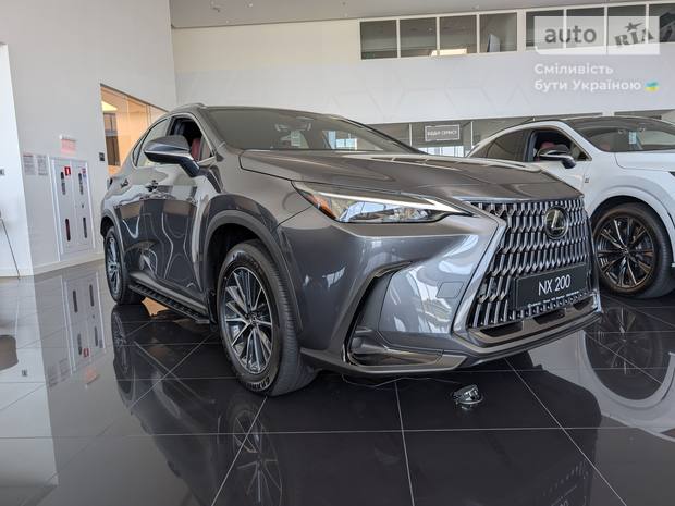 Lexus NX 2025