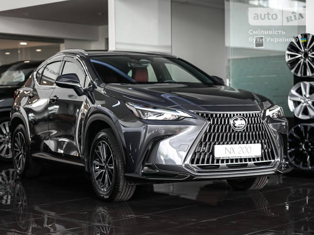 Lexus NX 2025