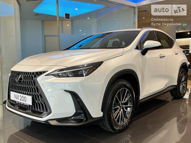 Lexus NX 2025