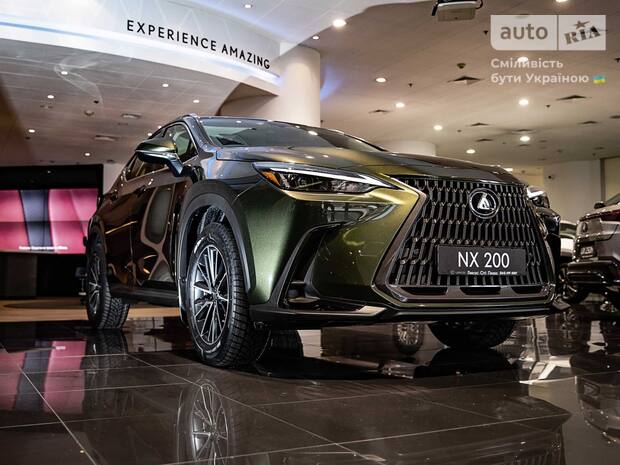 Lexus NX 2025