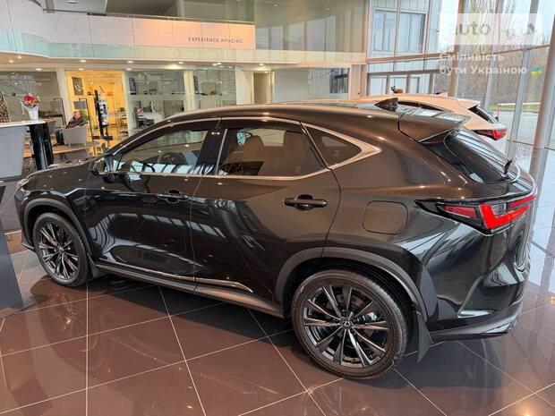Lexus NX 2025