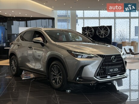 Lexus NX 2025