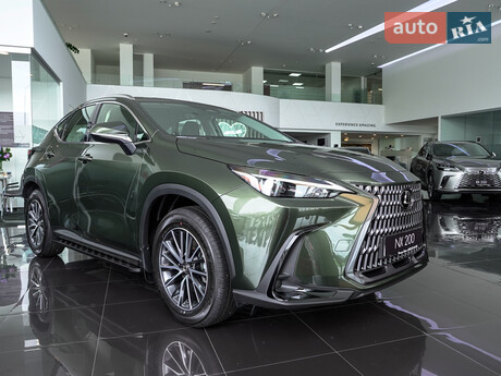 Lexus NX 2025