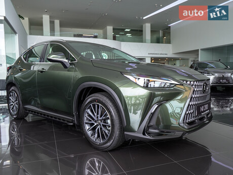 Lexus NX 2025