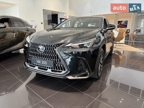 Lexus NX 2025