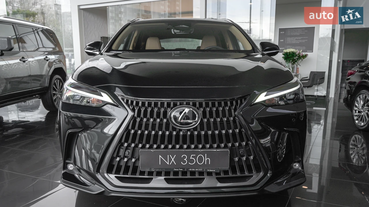 Lexus-4