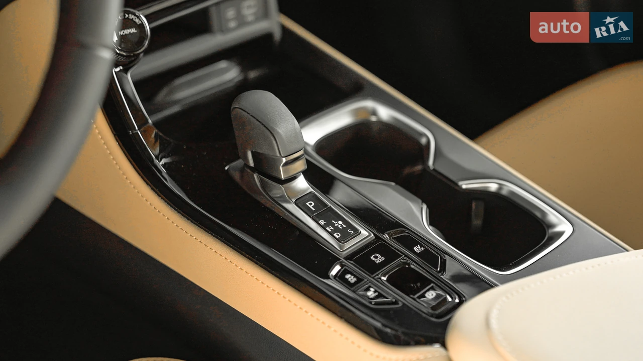 Lexus-23