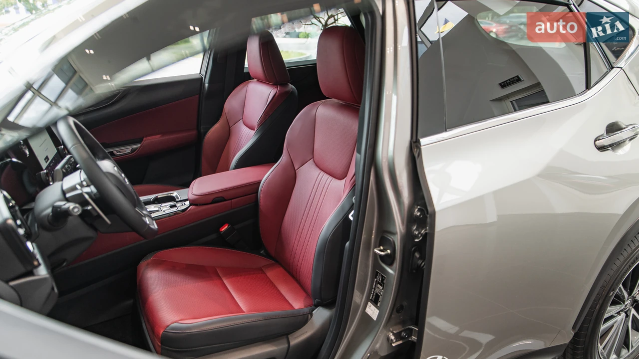 Lexus-11