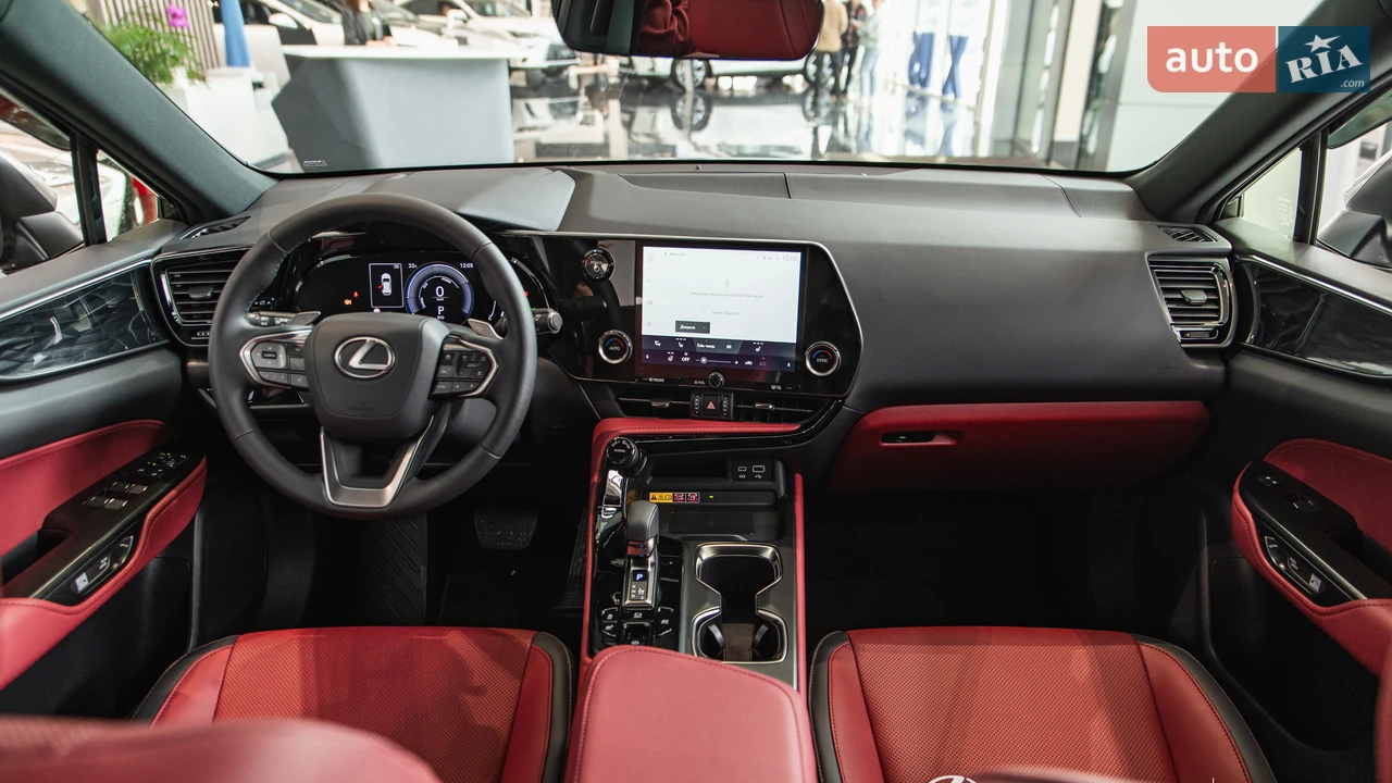 Lexus-13