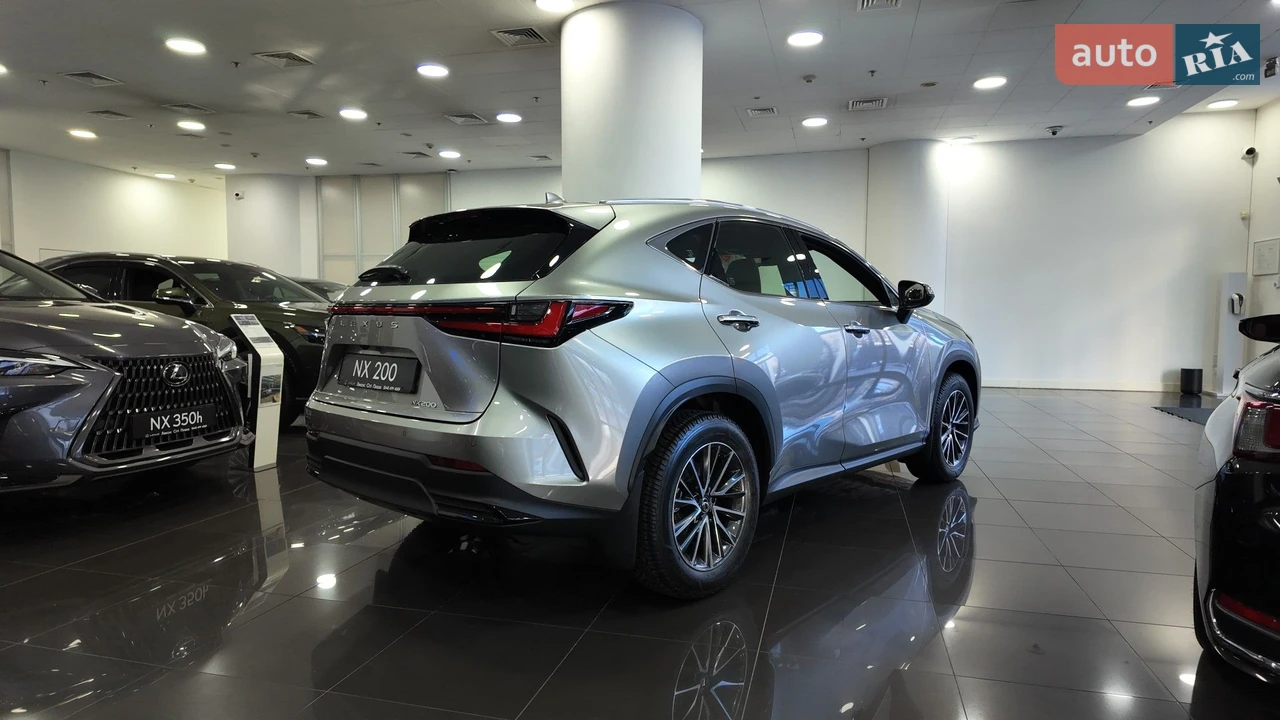 Lexus-14