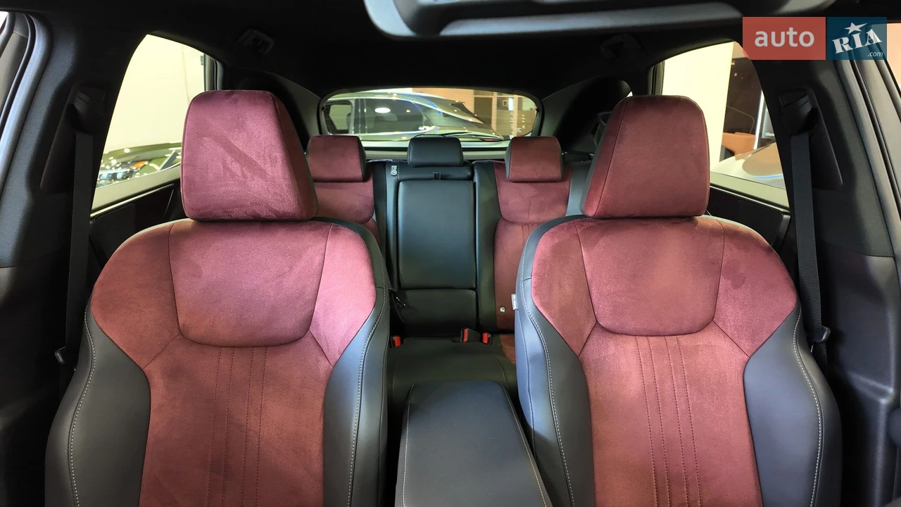 Lexus-17