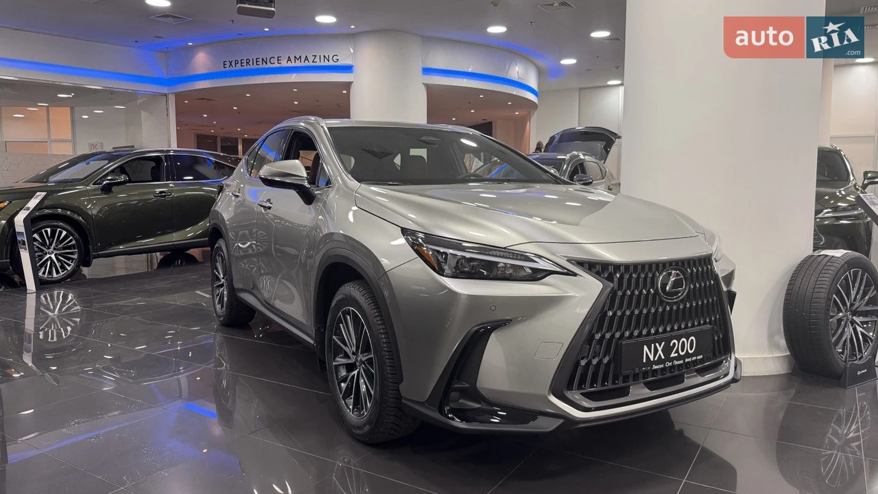 Lexus-18