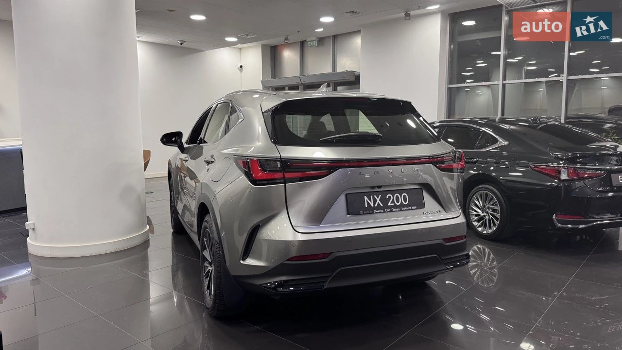 Lexus-2