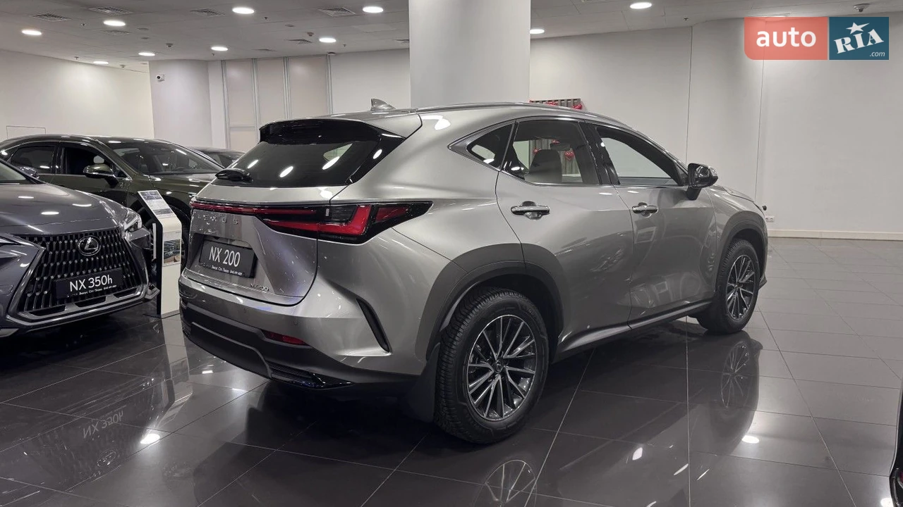 Lexus-0
