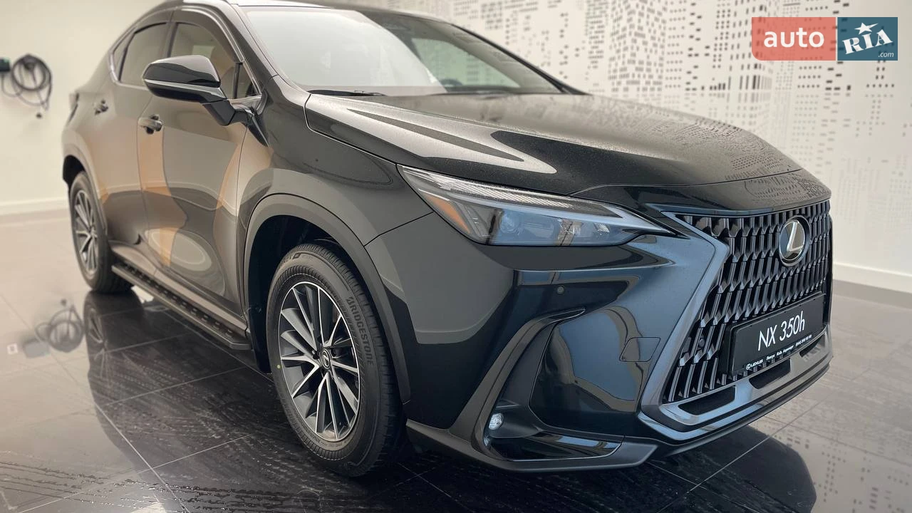 Lexus-6