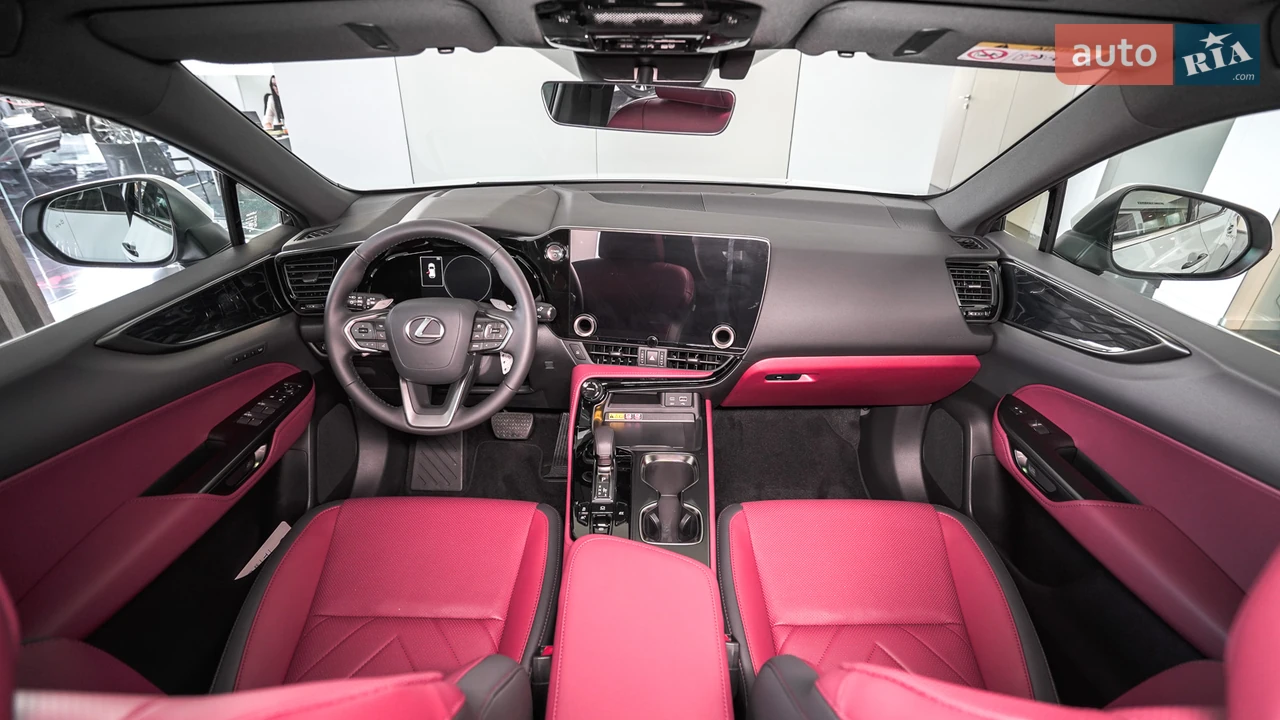 Lexus-13