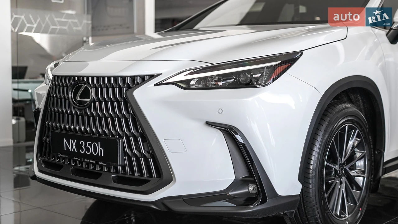 Lexus-3