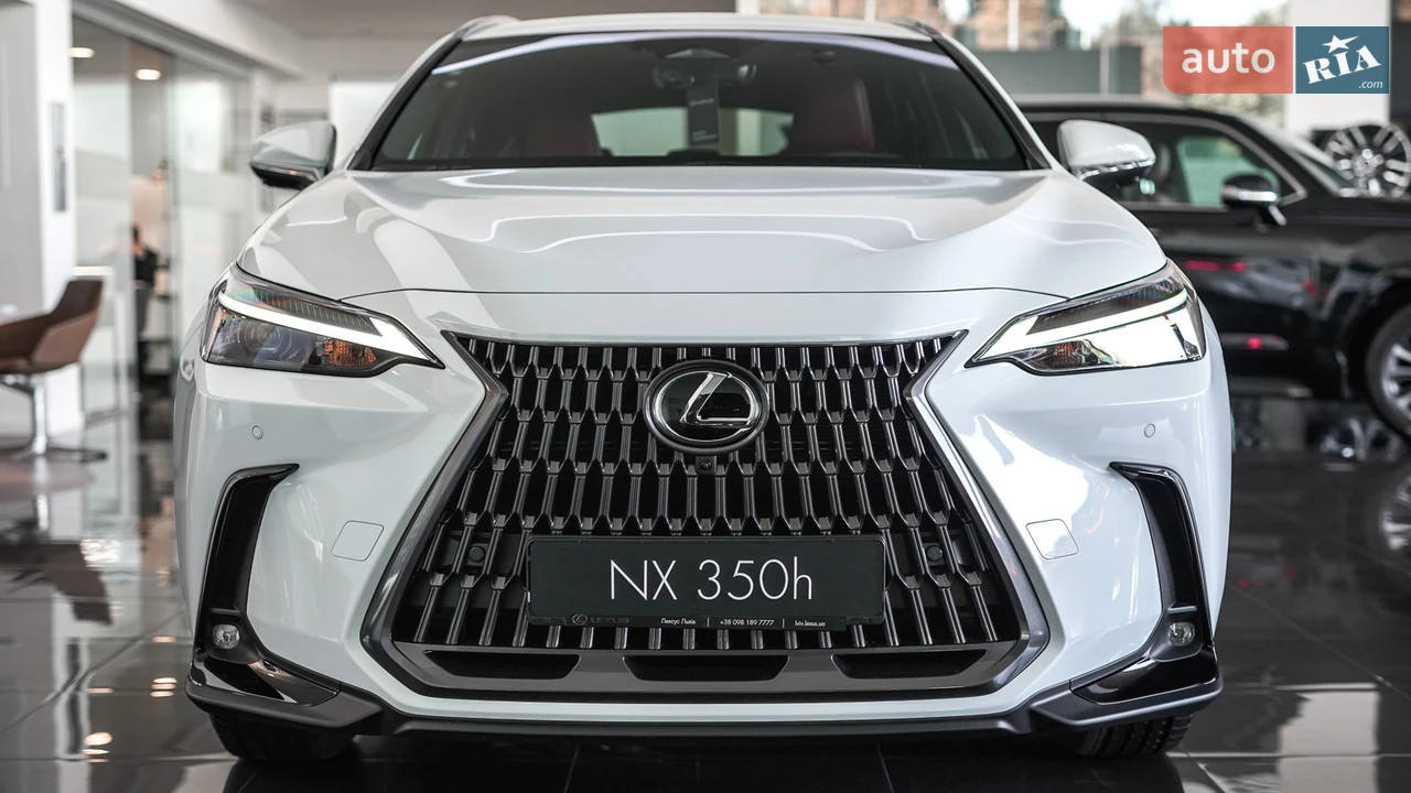 Lexus-4