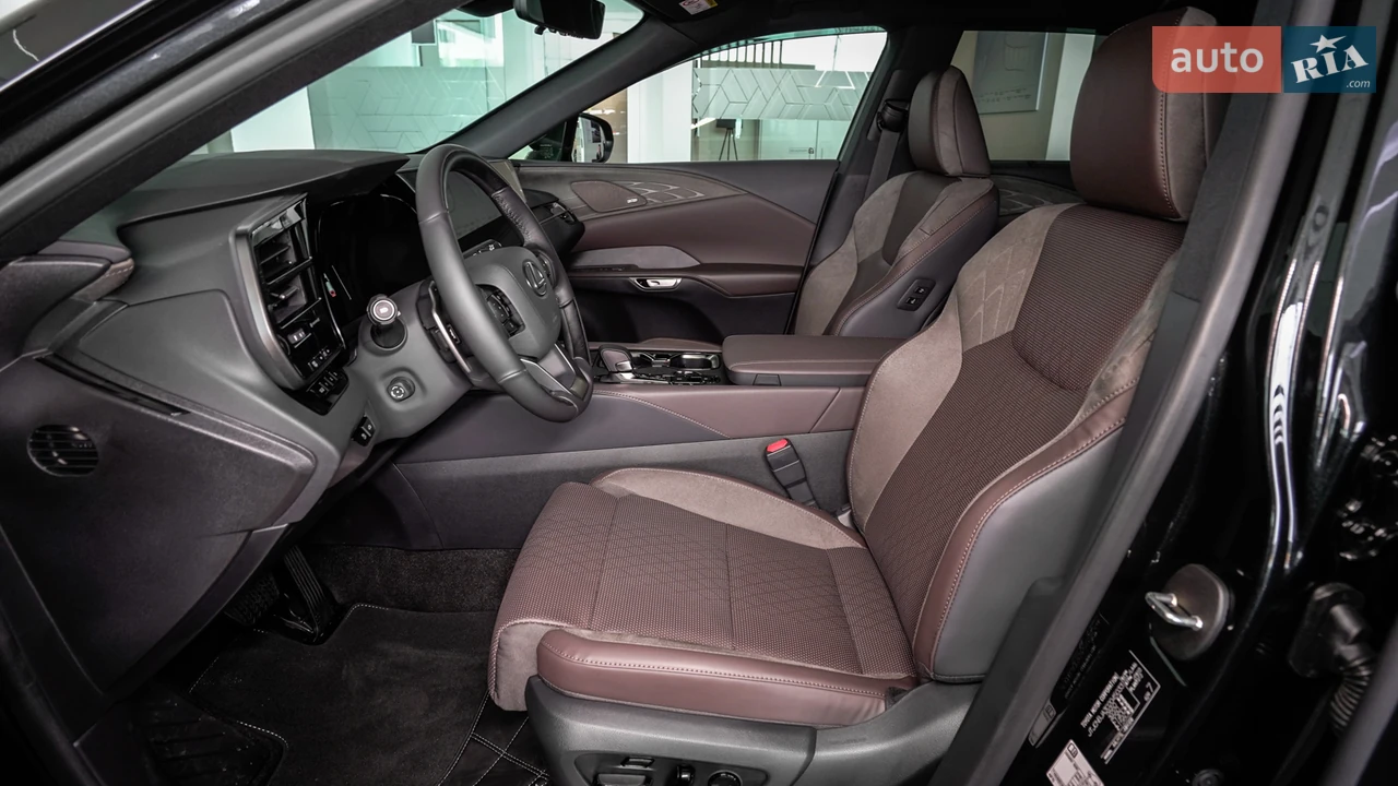 Lexus-2