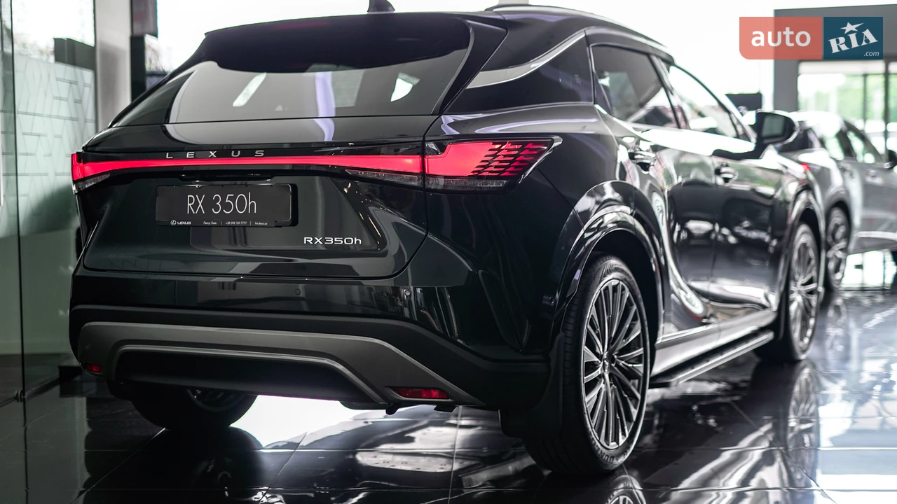 Lexus-7