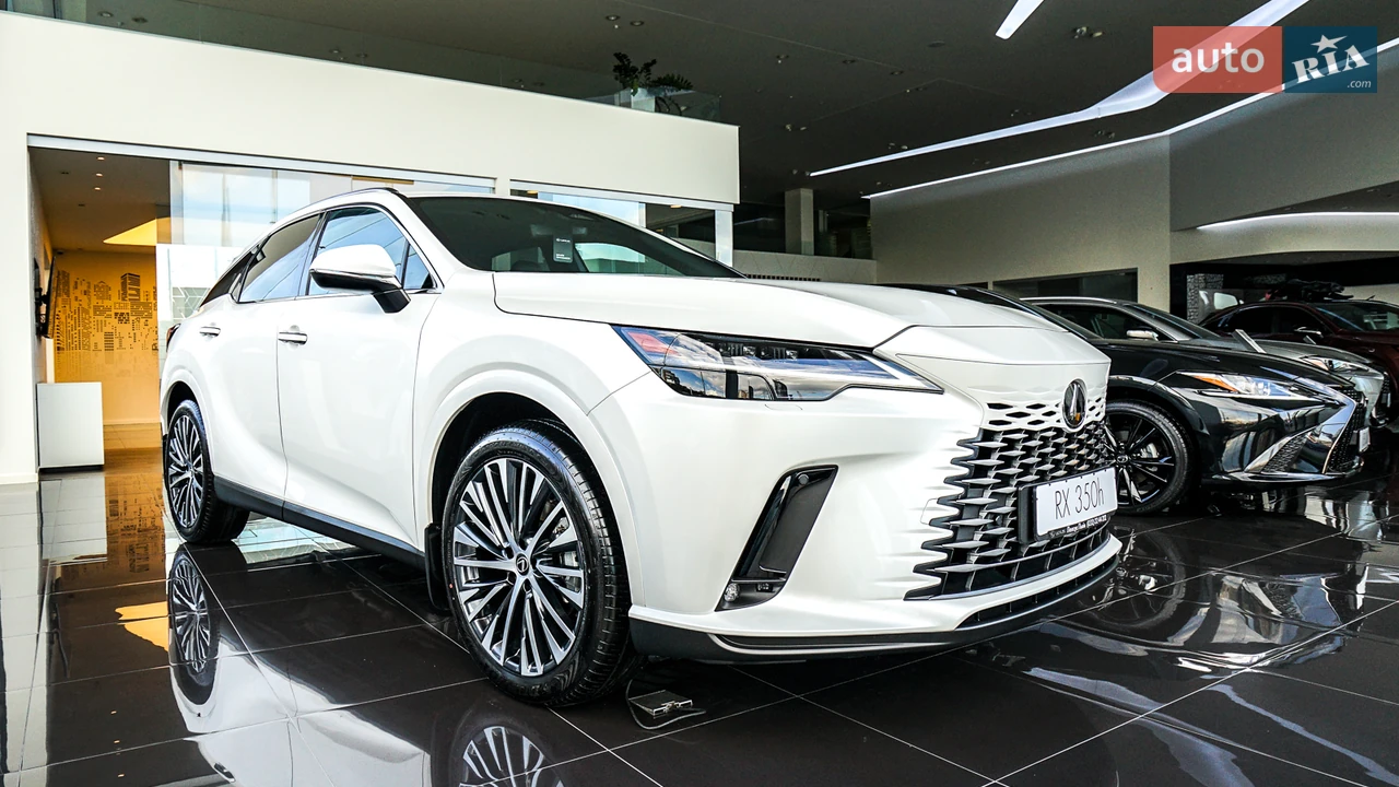 Lexus-4