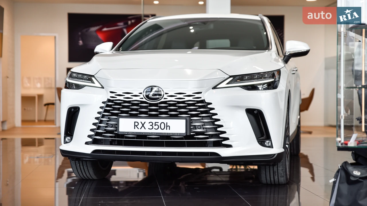 Lexus-7