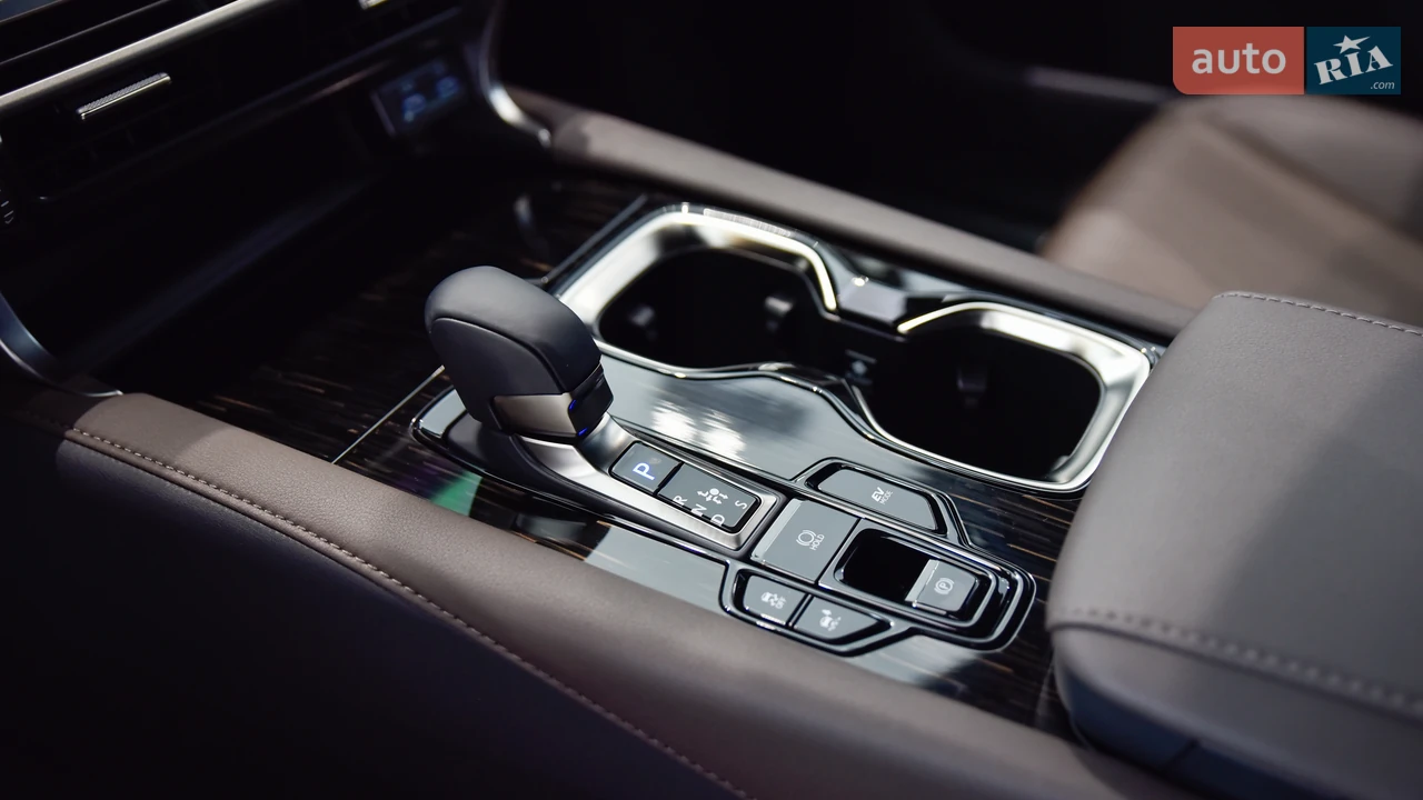 Lexus-1