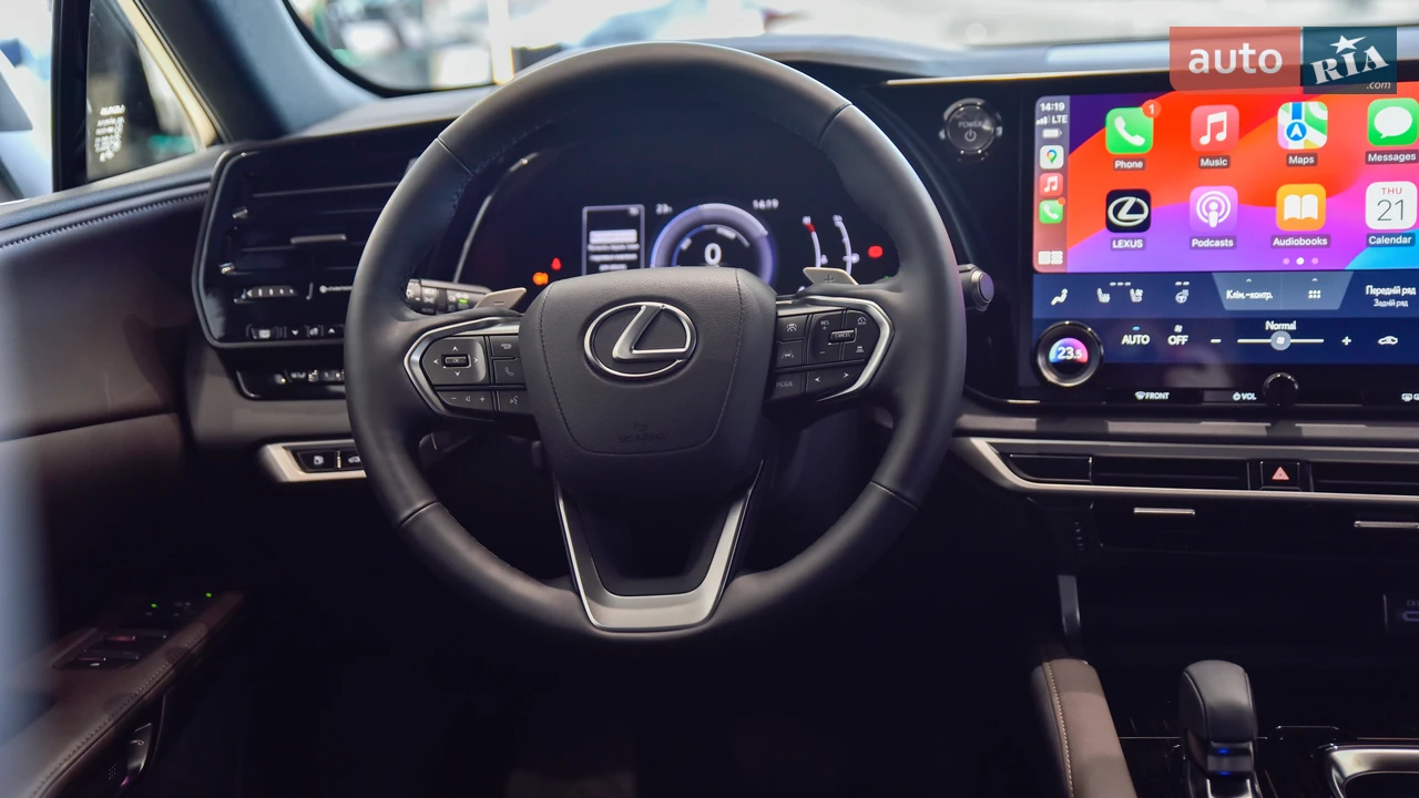 Lexus-0