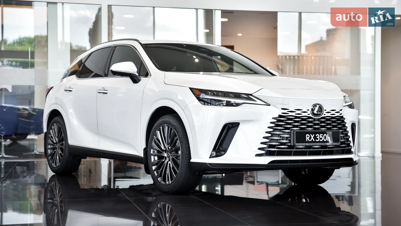 Lexus-9