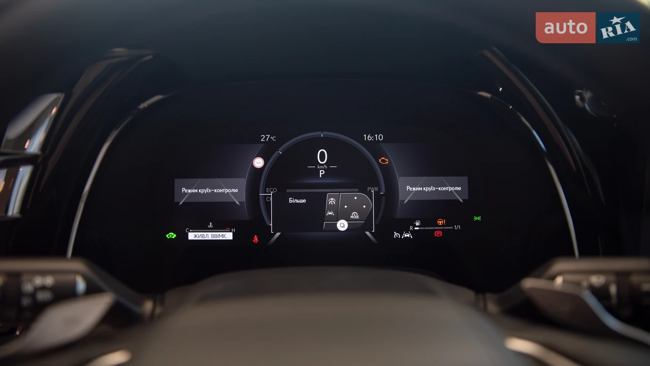 Lexus-16
