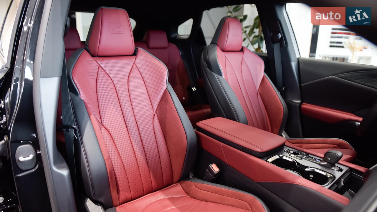 Lexus-6