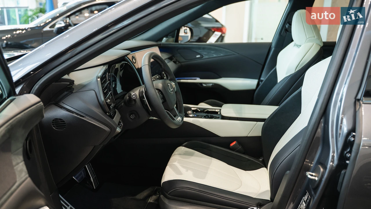Lexus-20