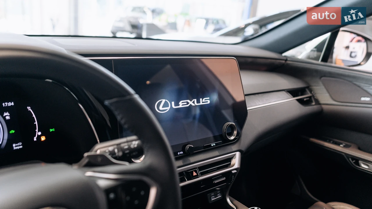 Lexus-11