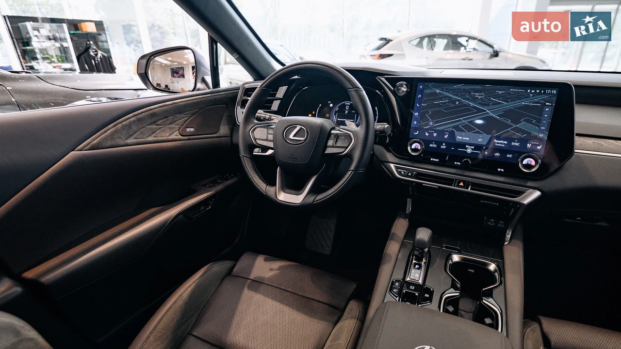 Lexus-18