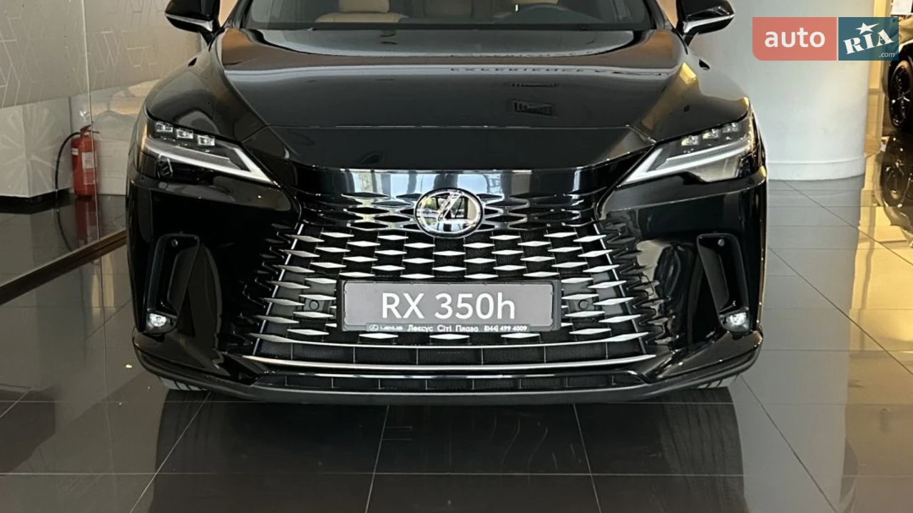 Lexus-8